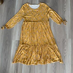 DOWNEAST Mustard Floral Tiered Midi Dress Long Sleeve Size Medium